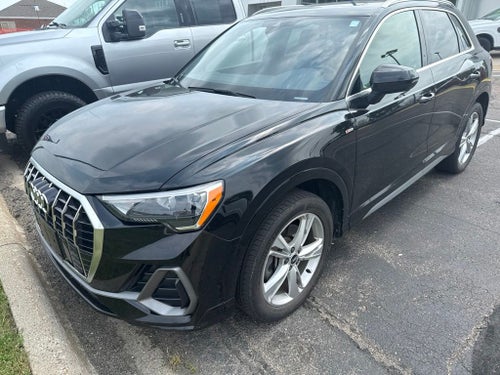 2021 Audi Q3 Premium w/Convenience Pkg & 19" 5-Twin-Spoke Wheel S Line quattro