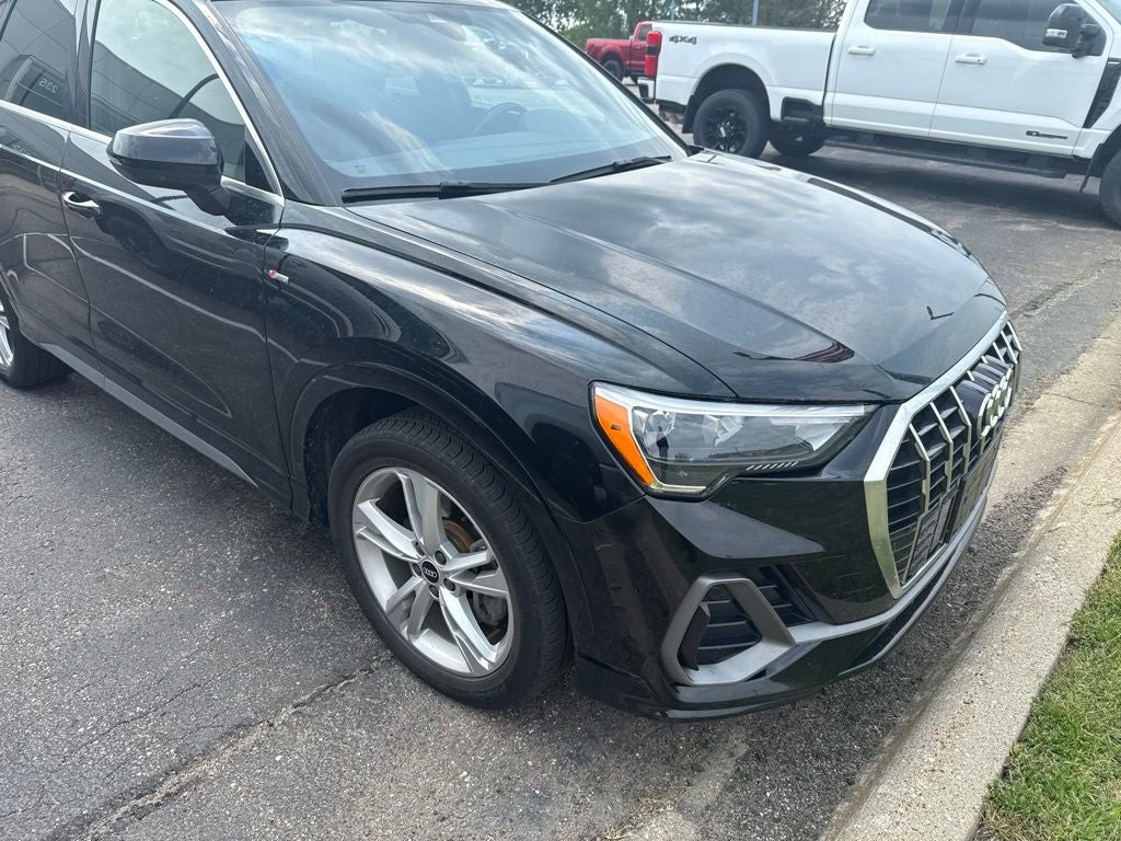 2021 Audi Q3 Premium w/Convenience Pkg & 19" 5-Twin-Spoke Wheel S Line quattro