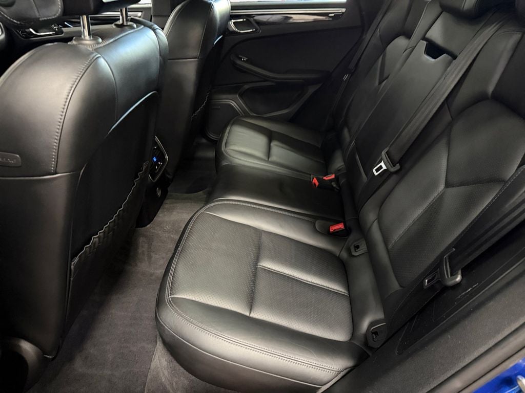 2017 Porsche Macan Base