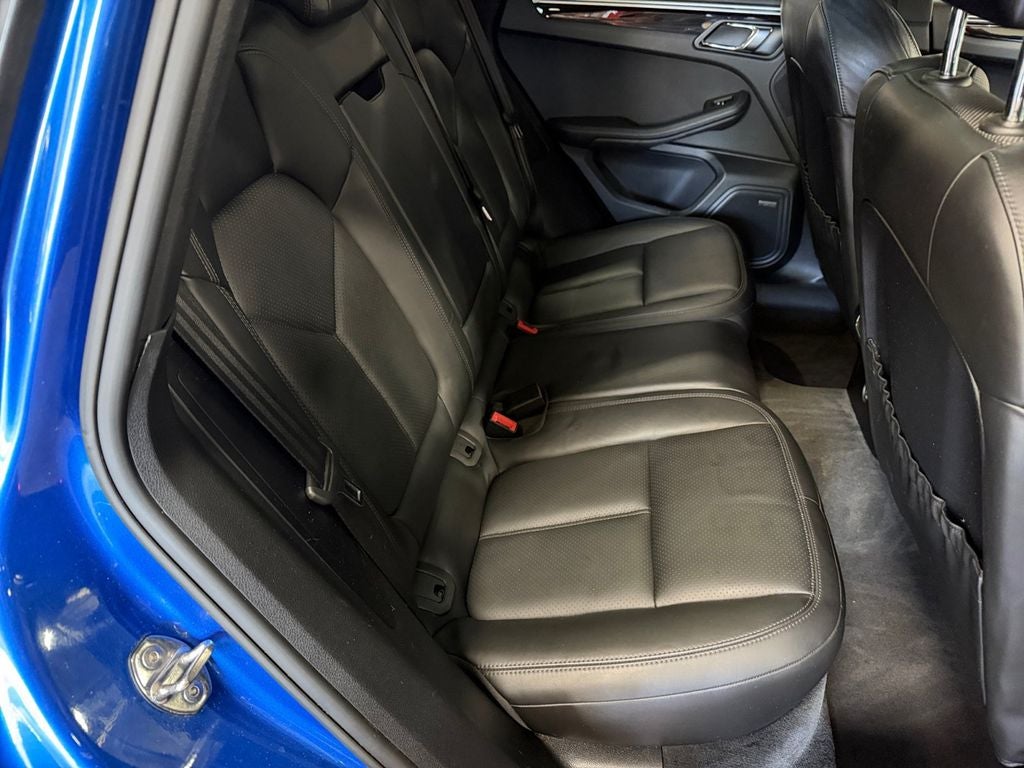 2017 Porsche Macan Base