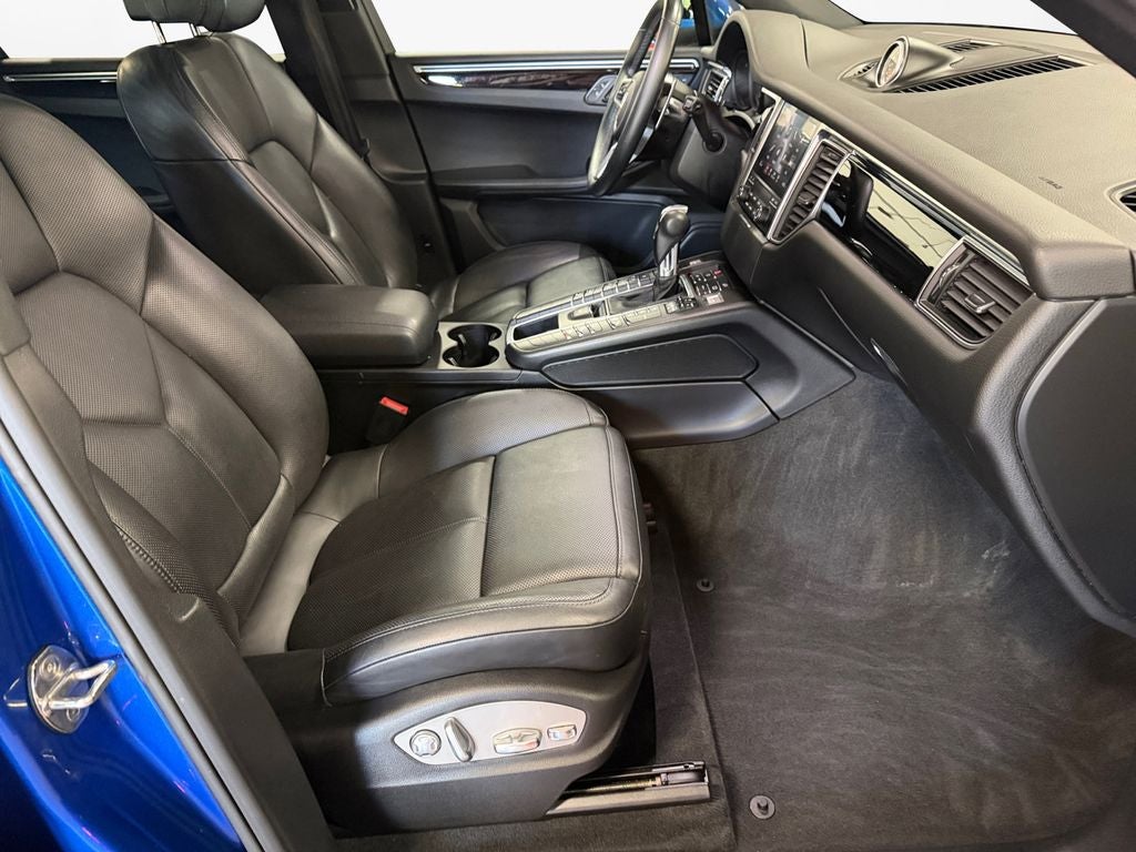 2017 Porsche Macan Base