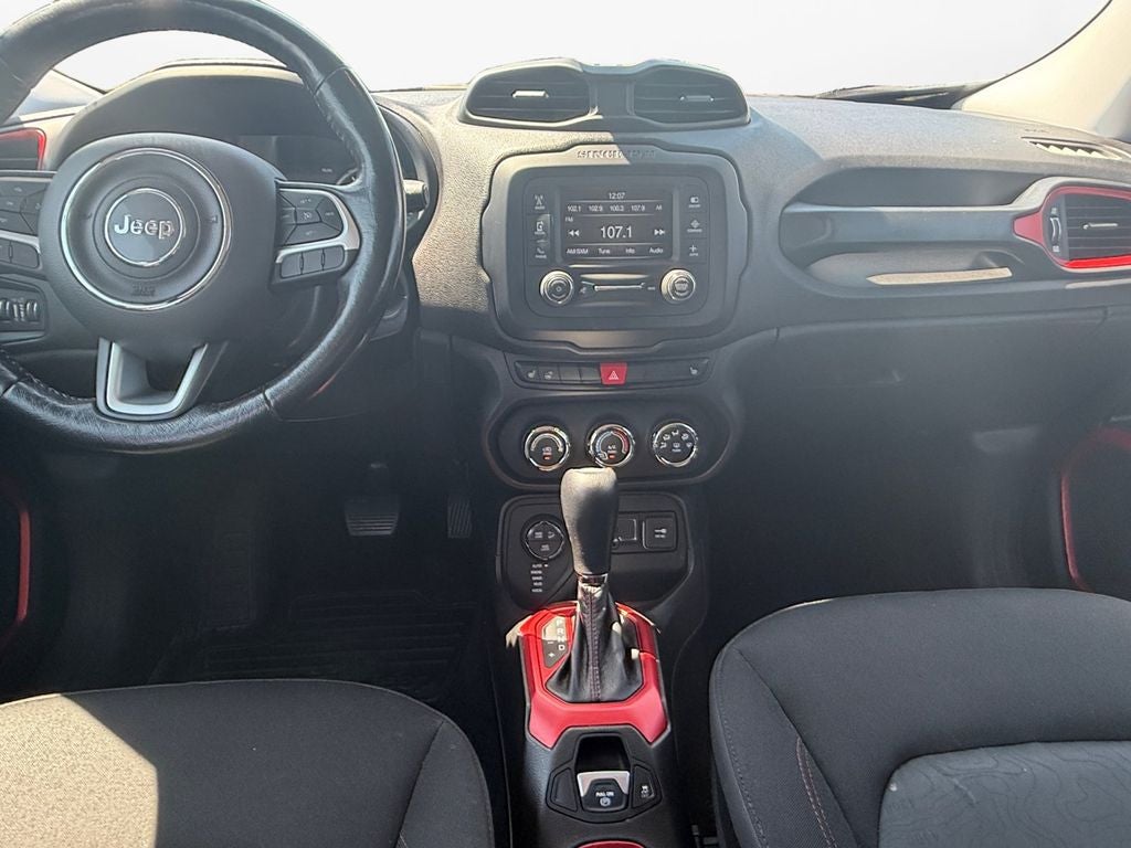 2017 Jeep Renegade Trailhawk w/Cold Weather Group