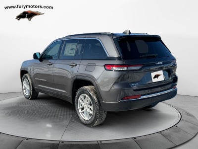 2025 Jeep Grand Cherokee GRAND CHEROKEE LAREDO X 4X4