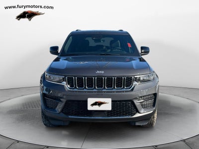 2025 Jeep Grand Cherokee GRAND CHEROKEE LAREDO X 4X4