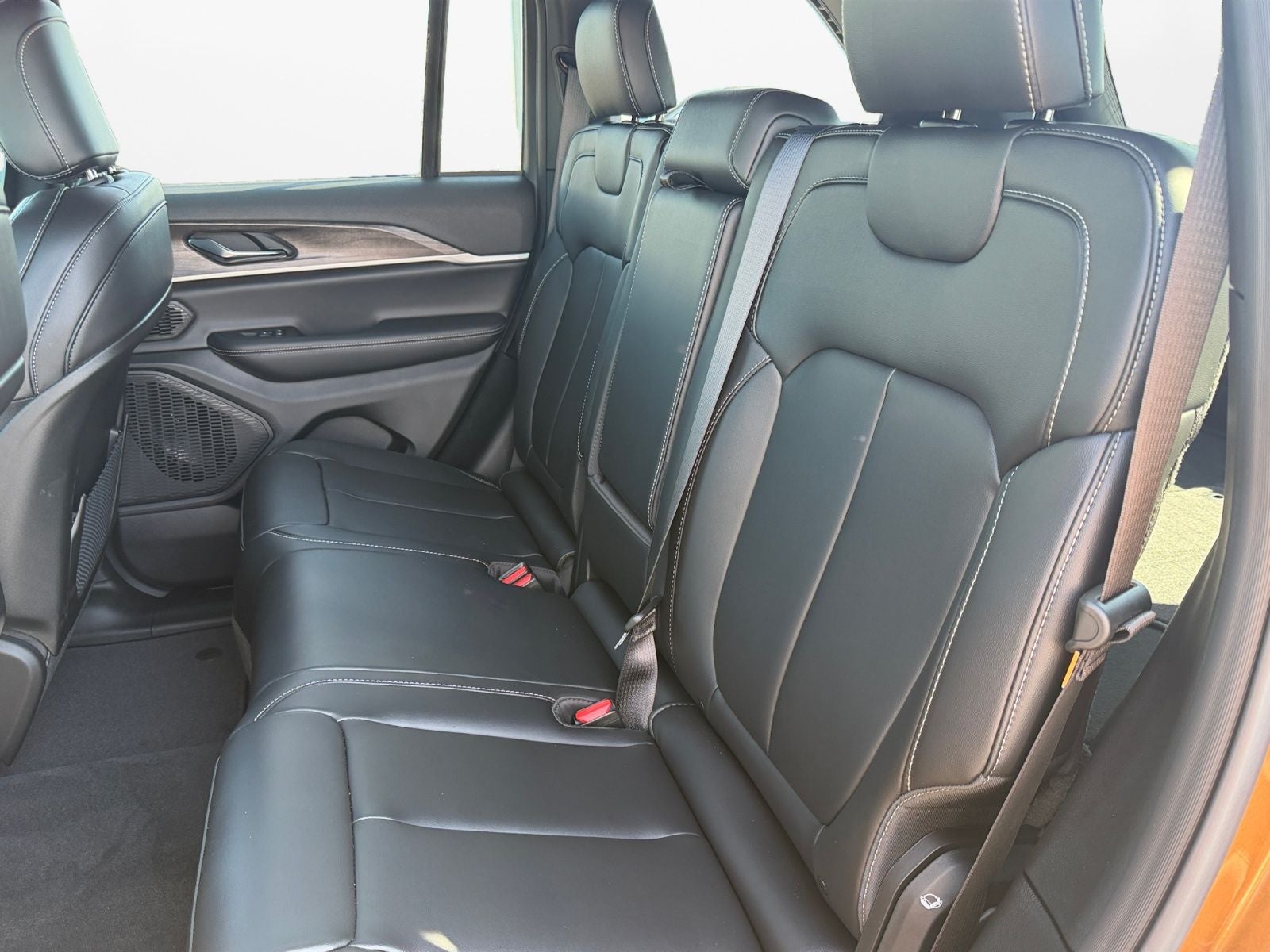 2027 Jeep Grand Cherokee GRAND CHEROKEE LIMITED 4X4