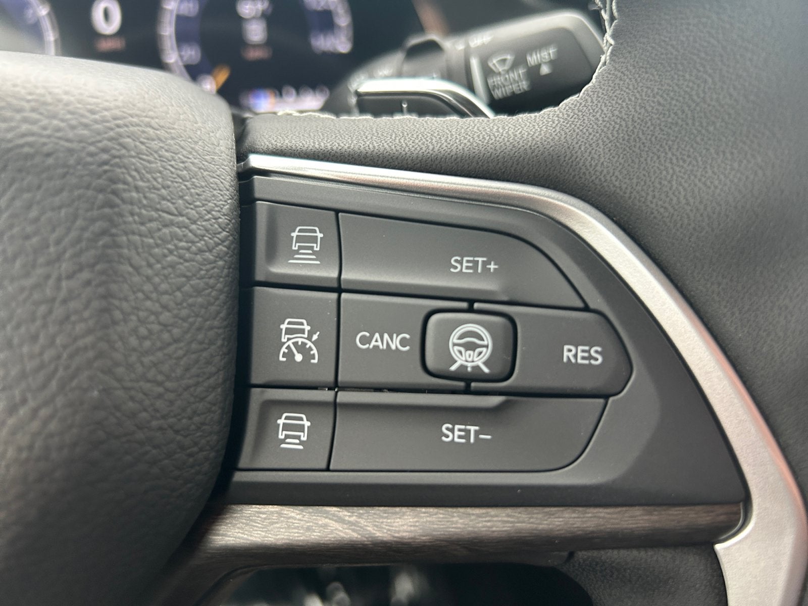 2027 Jeep Grand Cherokee GRAND CHEROKEE LIMITED 4X4