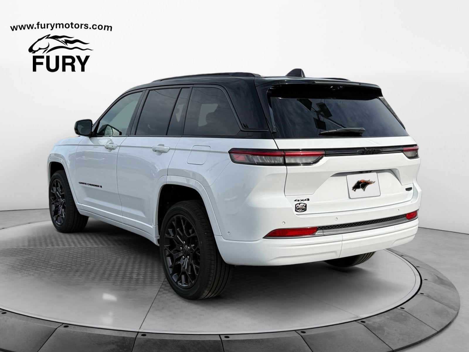 2027 Jeep Grand Cherokee GRAND CHEROKEE SUMMIT 4X4