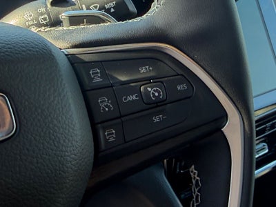 2025 Jeep Grand Cherokee GRAND CHEROKEE L LAREDO X 4X4
