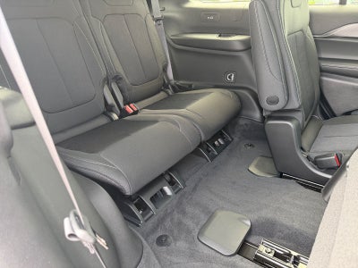 2026 Jeep Grand Cherokee GRAND CHEROKEE L LAREDO X 4X4