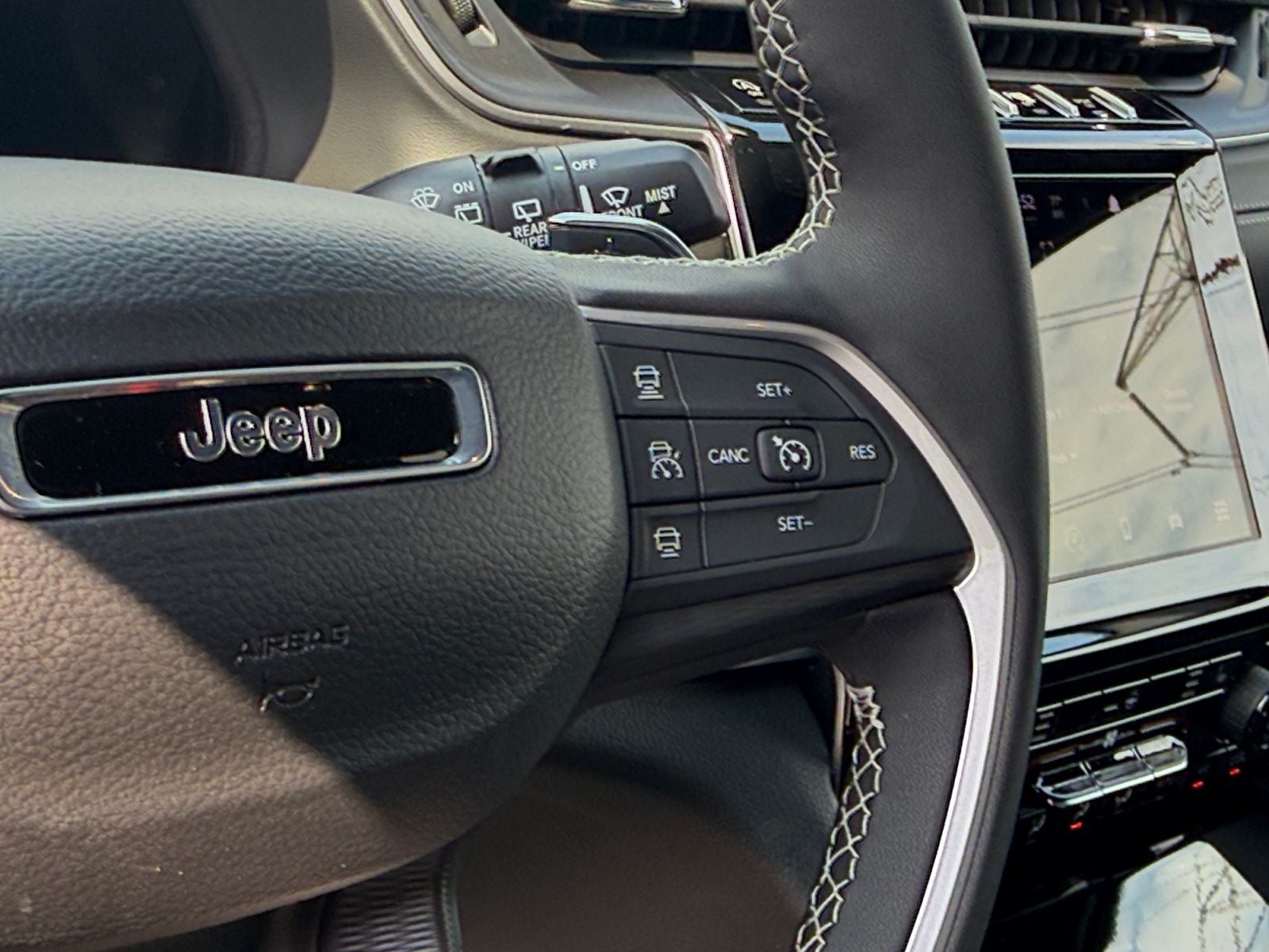 2026 Jeep Grand Cherokee GRAND CHEROKEE L LAREDO X 4X4