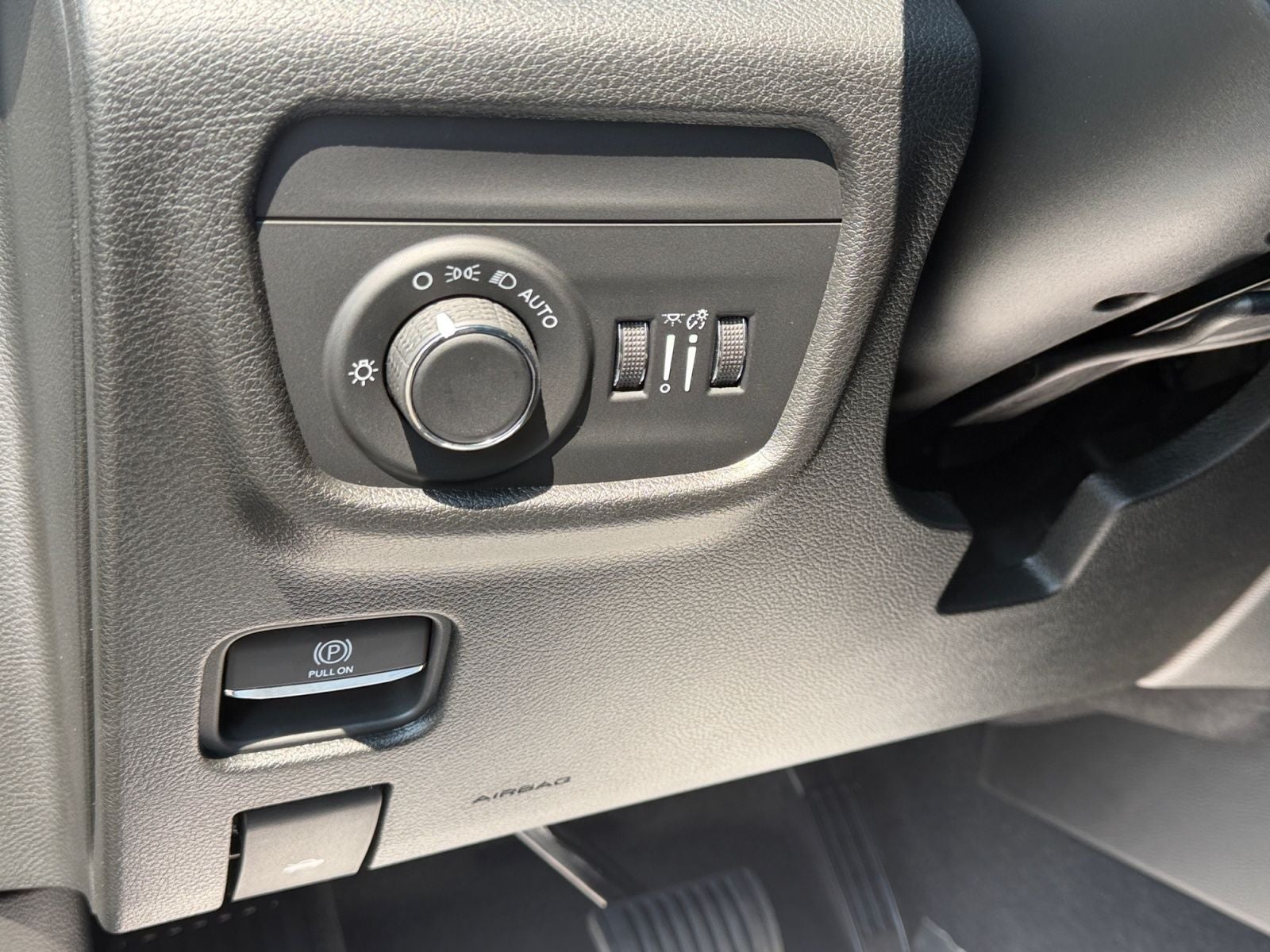2026 Jeep Grand Cherokee GRAND CHEROKEE L LAREDO X 4X4