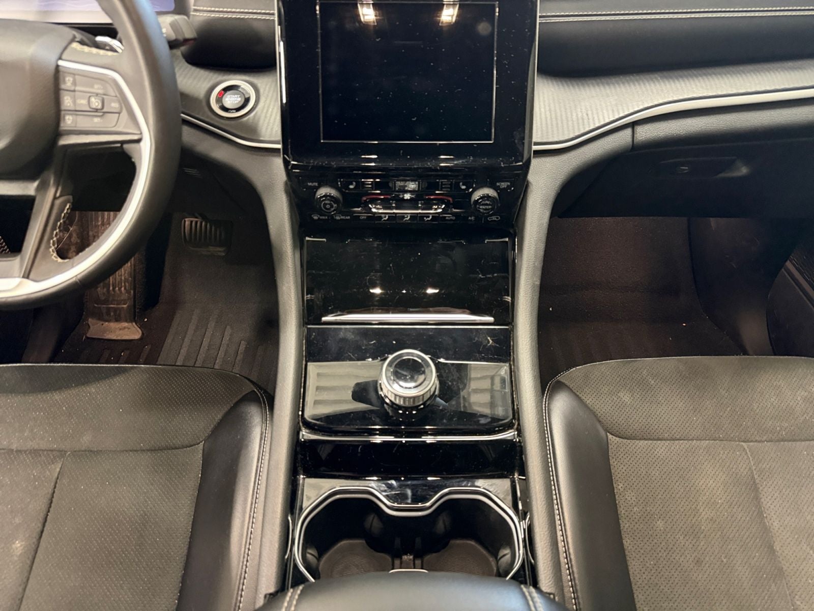 2023 Jeep Grand Cherokee L Altitude 4x4