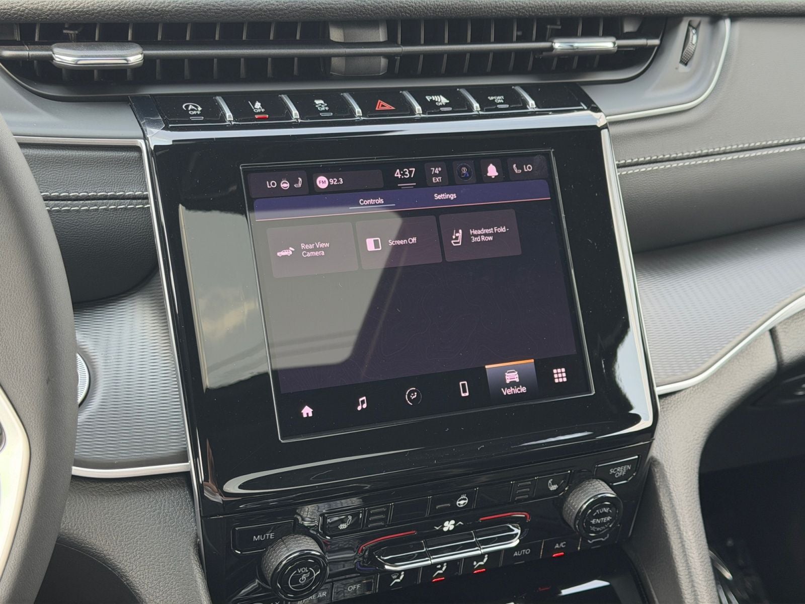 2026 Jeep Grand Cherokee GRAND CHEROKEE L LAREDO X 4X4