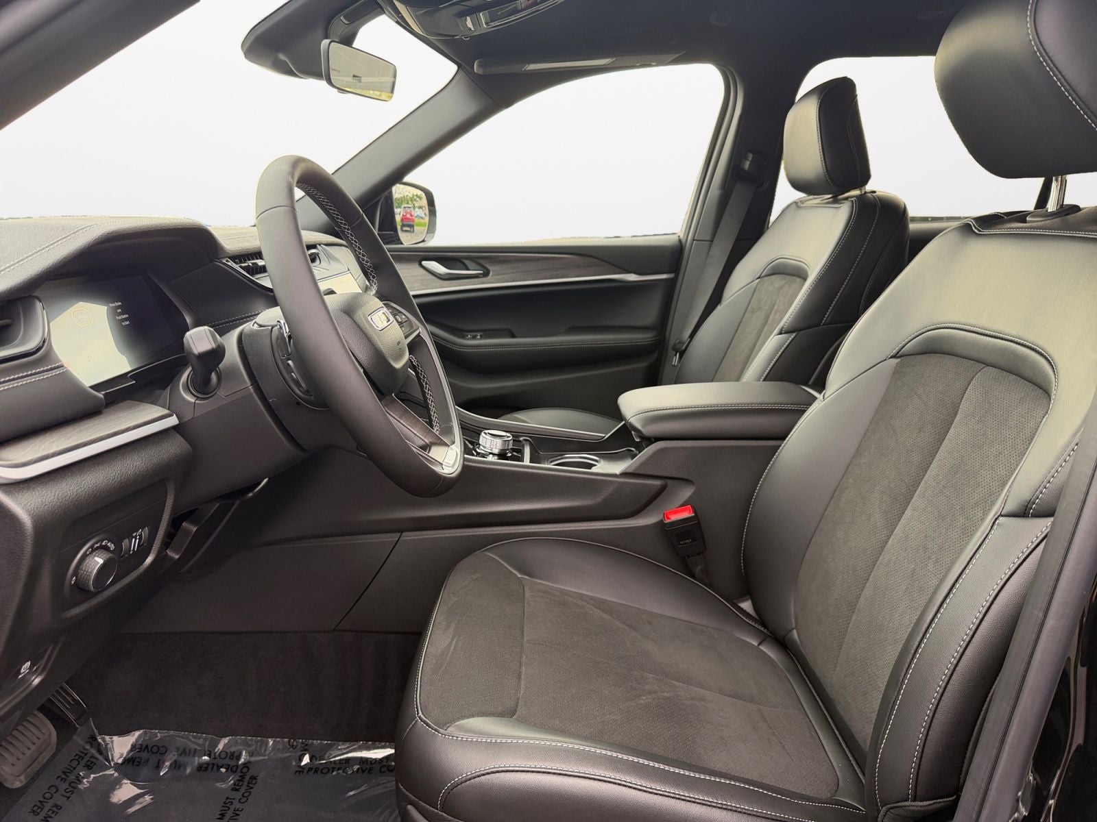 2026 Jeep Grand Cherokee GRAND CHEROKEE L LAREDO ALTITUDE 4X4