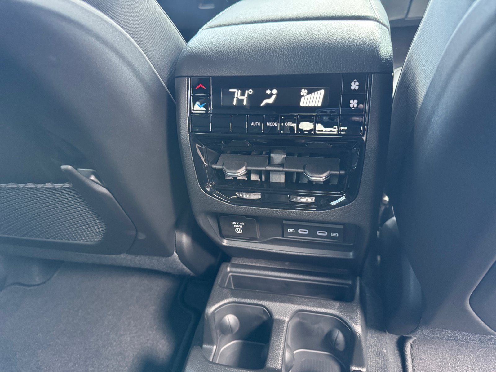 2027 Jeep Grand Cherokee GRAND CHEROKEE L LIMITED 4X4