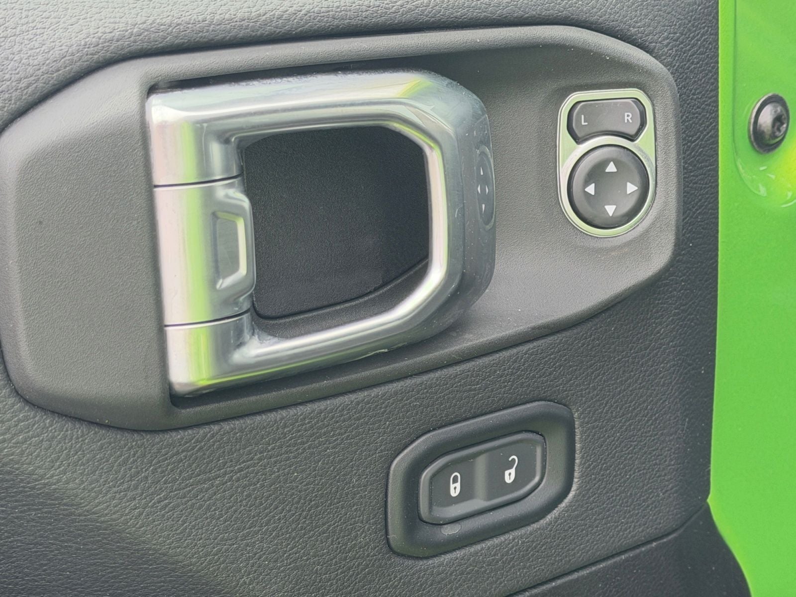 2025 Jeep Wrangler 2-Door Recon