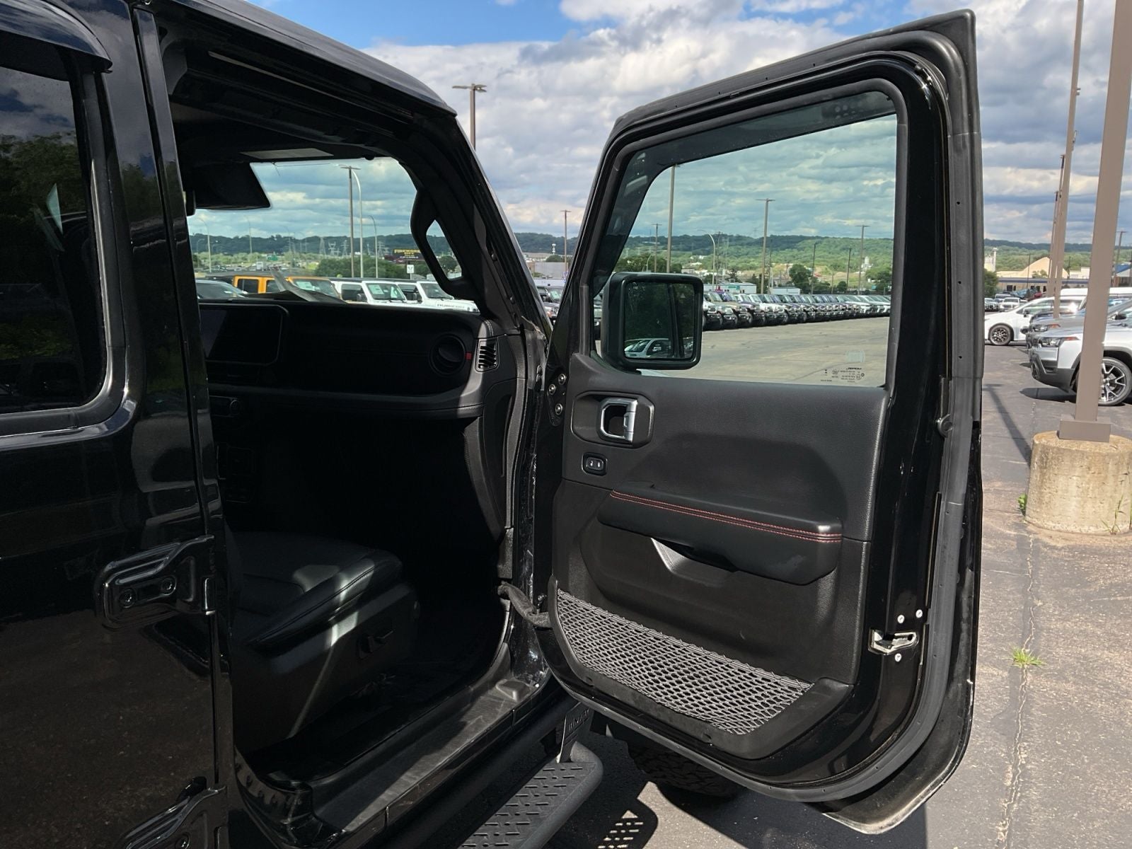 2024 Jeep Wrangler 4-Door Recon
