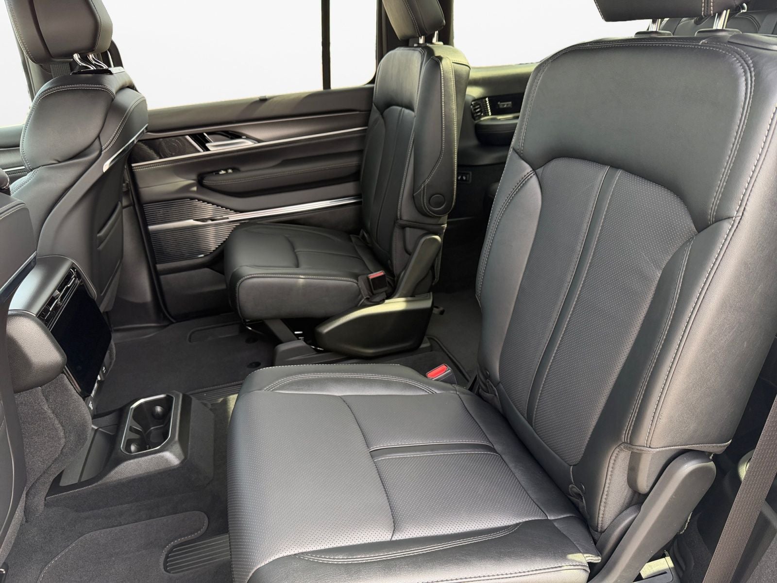 2026 Jeep Grand Wagoneer L Summit Obsidian