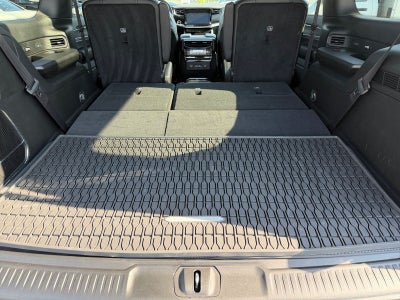 2026 Jeep Grand Wagoneer Upland