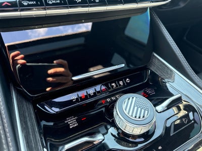 2022 Jeep Wagoneer Series III 4x4