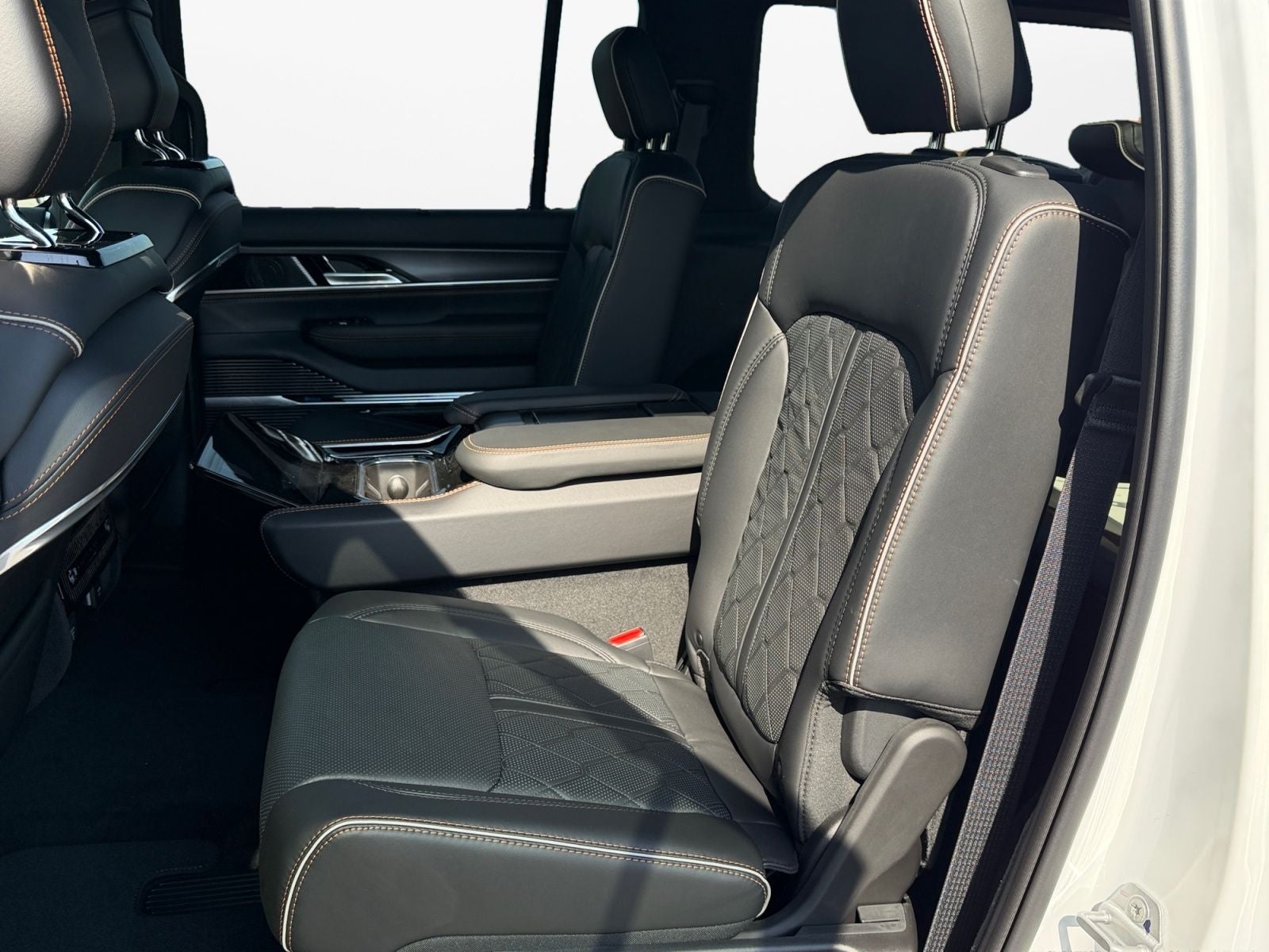2026 Jeep Grand Wagoneer GRAND WAGONEER SUMMIT RESERVE 4X4