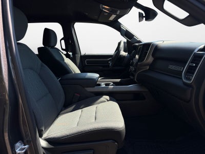 2020 RAM 1500 Big Horn Crew Cab 4x4 5'7' Box