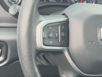 2020 RAM 1500 Big Horn Crew Cab 4x4 5'7' Box