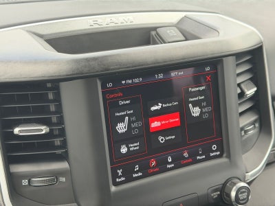2020 RAM 1500 Big Horn Crew Cab 4x4 5'7' Box