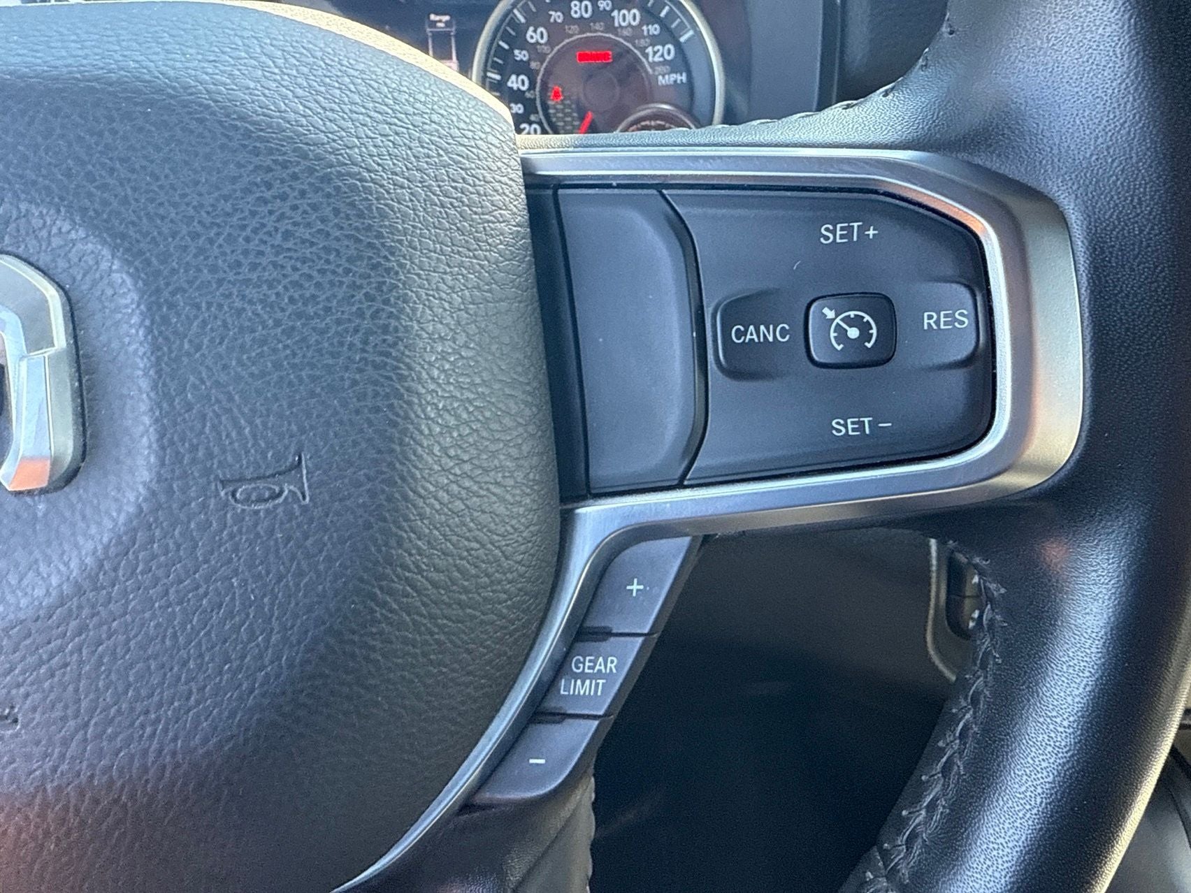 2024 RAM 1500 Big Horn Crew Cab 4x4 5'7' Box