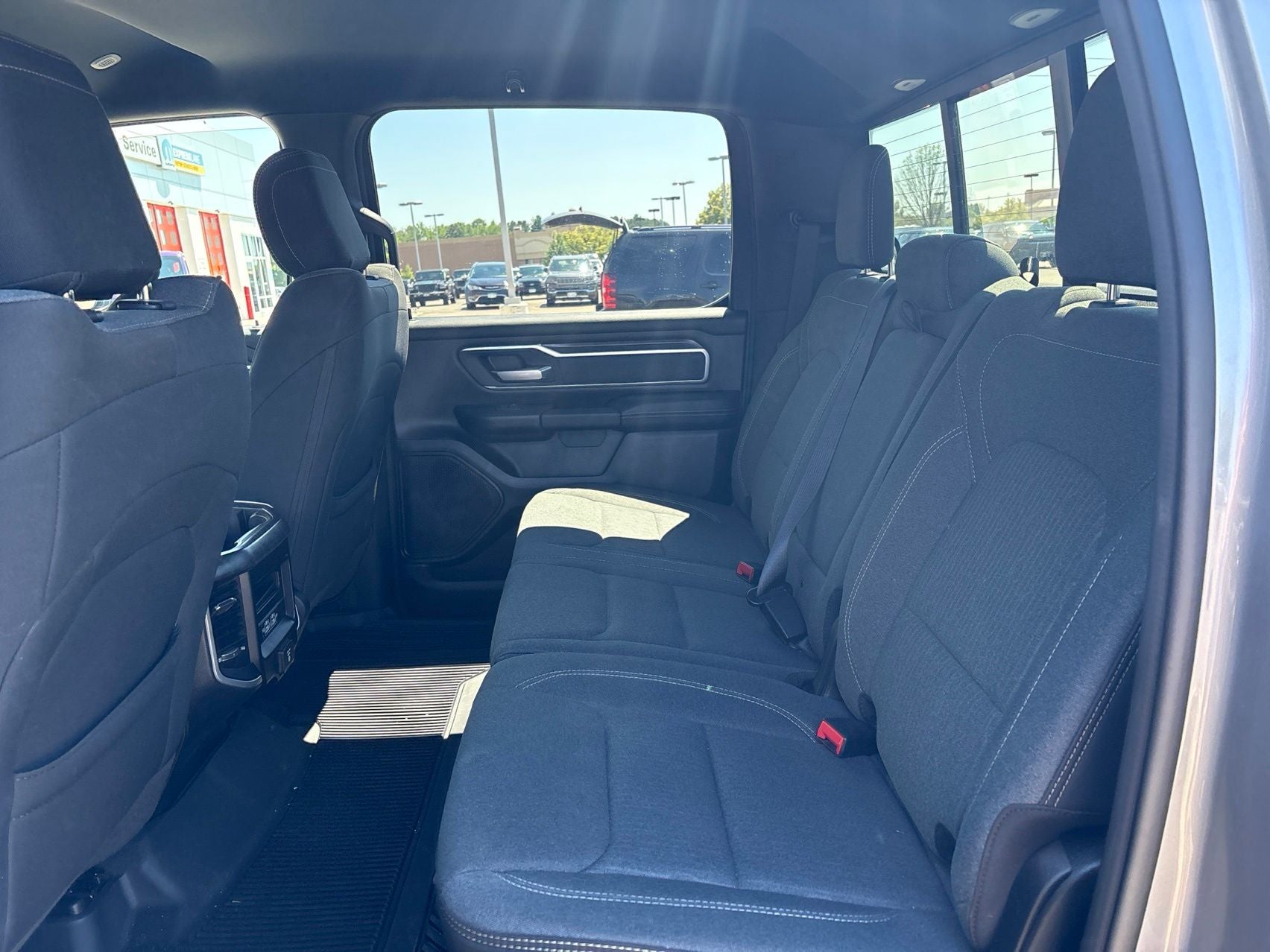 2021 RAM 1500 Big Horn Crew Cab 4x4 5'7' Box