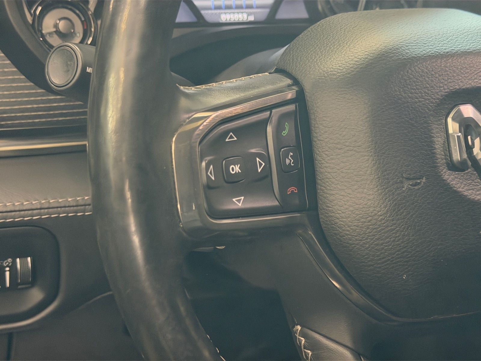 2019 RAM 1500 Limited Crew Cab 4x4 5'7' Box