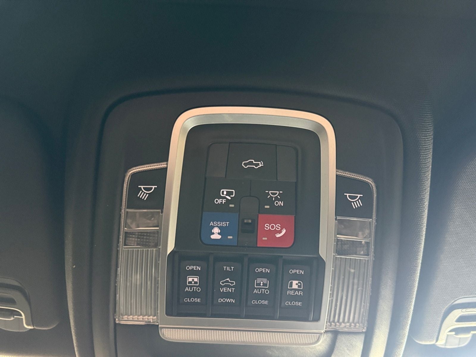 2019 RAM 1500 Limited Crew Cab 4x4 5'7' Box