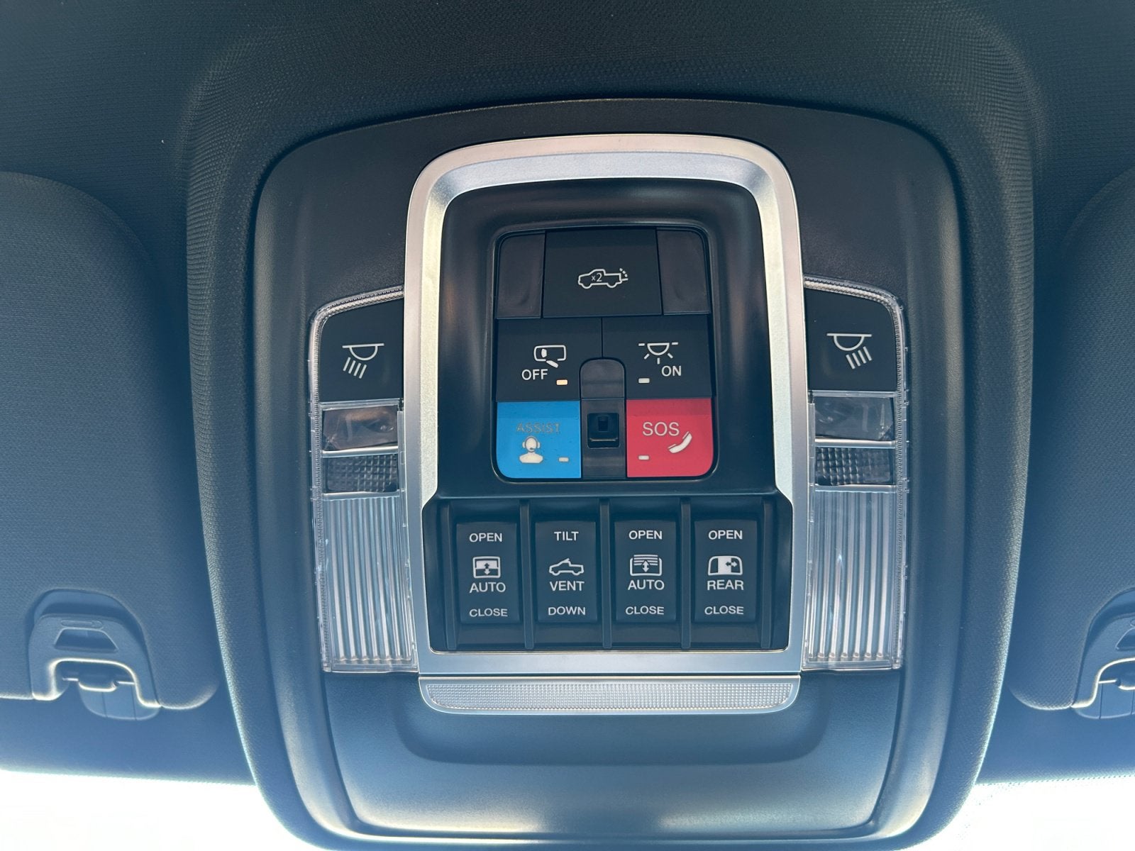 2027 RAM Ram 1500 RAM 1500 LARAMIE CREW CAB 4X4 5'7' BOX