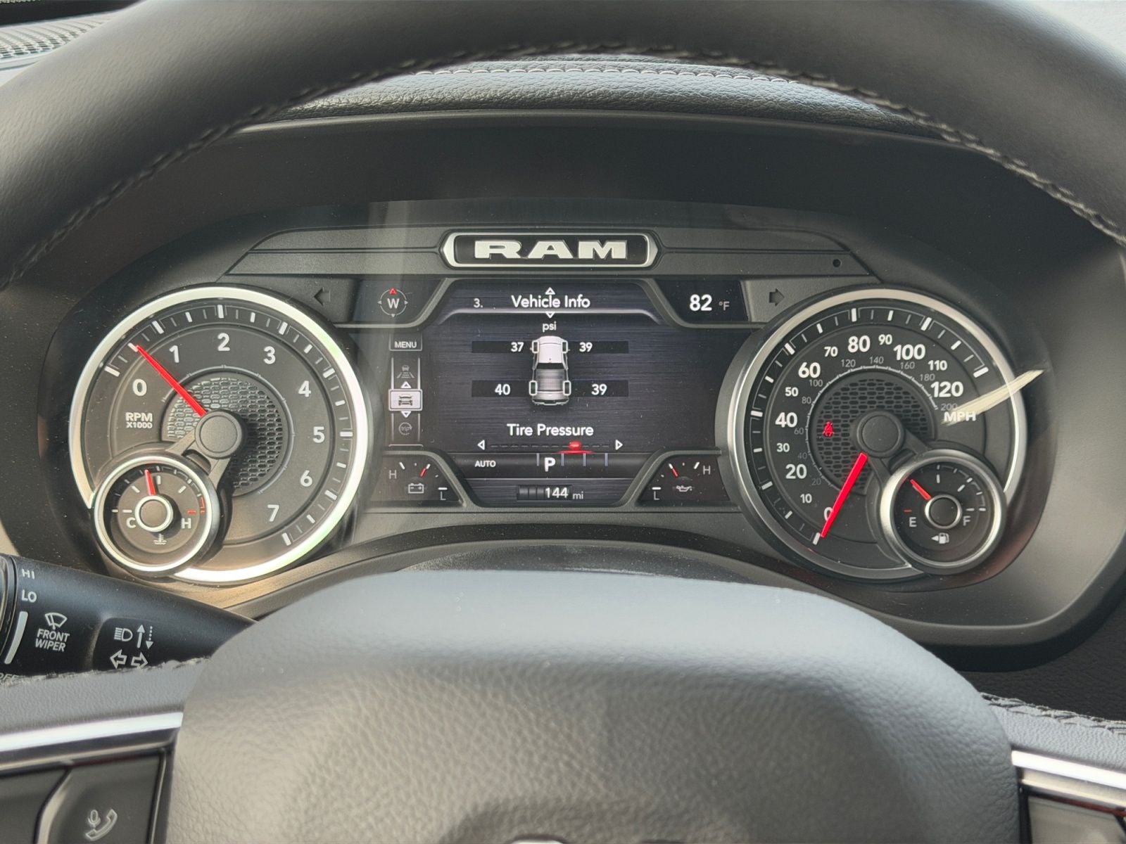 2026 RAM Ram 1500 RAM 1500 LARAMIE CREW CAB 4X4 5'7' BOX