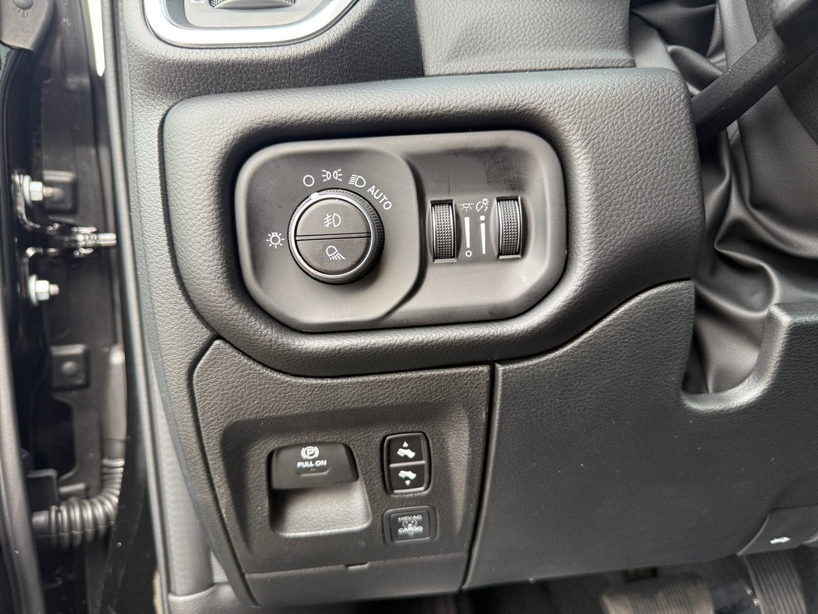 2027 RAM Ram 1500 RAM 1500 LARAMIE CREW CAB 4X4 5'7' BOX