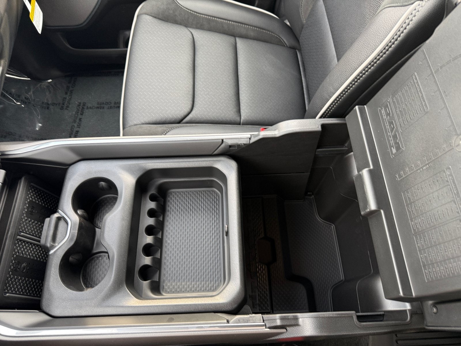 2027 RAM Ram 1500 RAM 1500 LARAMIE CREW CAB 4X4 5'7' BOX