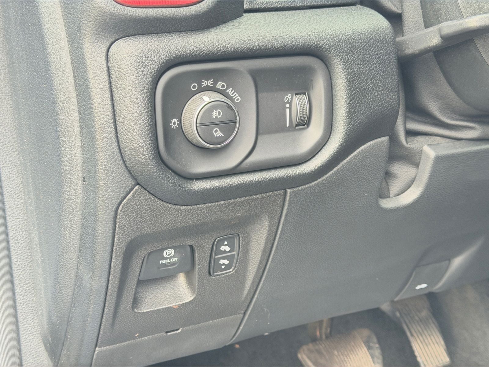 2022 RAM 1500 Rebel Crew Cab 4x4 5'7' Box