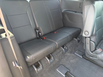 2023 Chevrolet Traverse AWD LT Leather