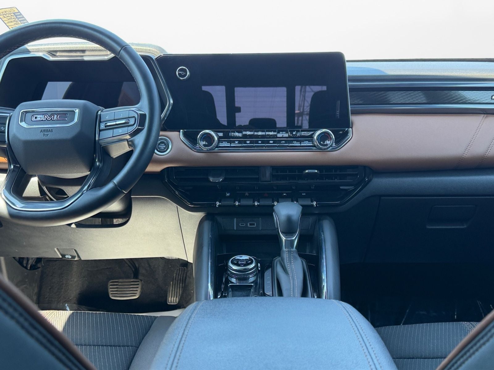 2023 GMC Canyon AT4