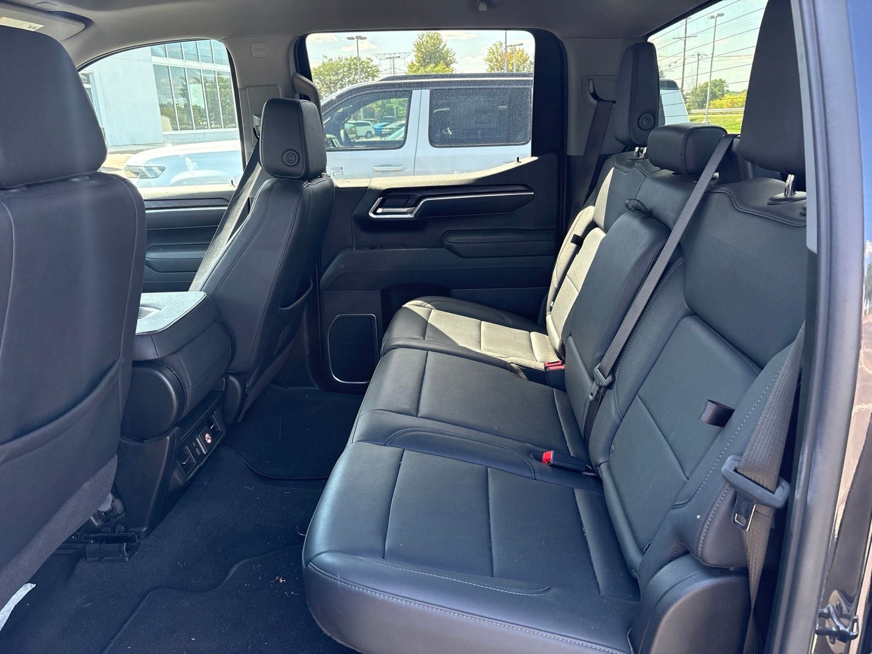 2026 GMC Sierra 1500 Crew Cab, Short Bed, SLT, 4WD