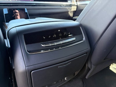 2025 Cadillac Escalade Sport Platinum