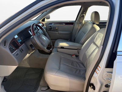 2004 Lincoln Town Car Ultimate