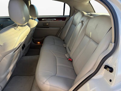 2004 Lincoln Town Car Ultimate