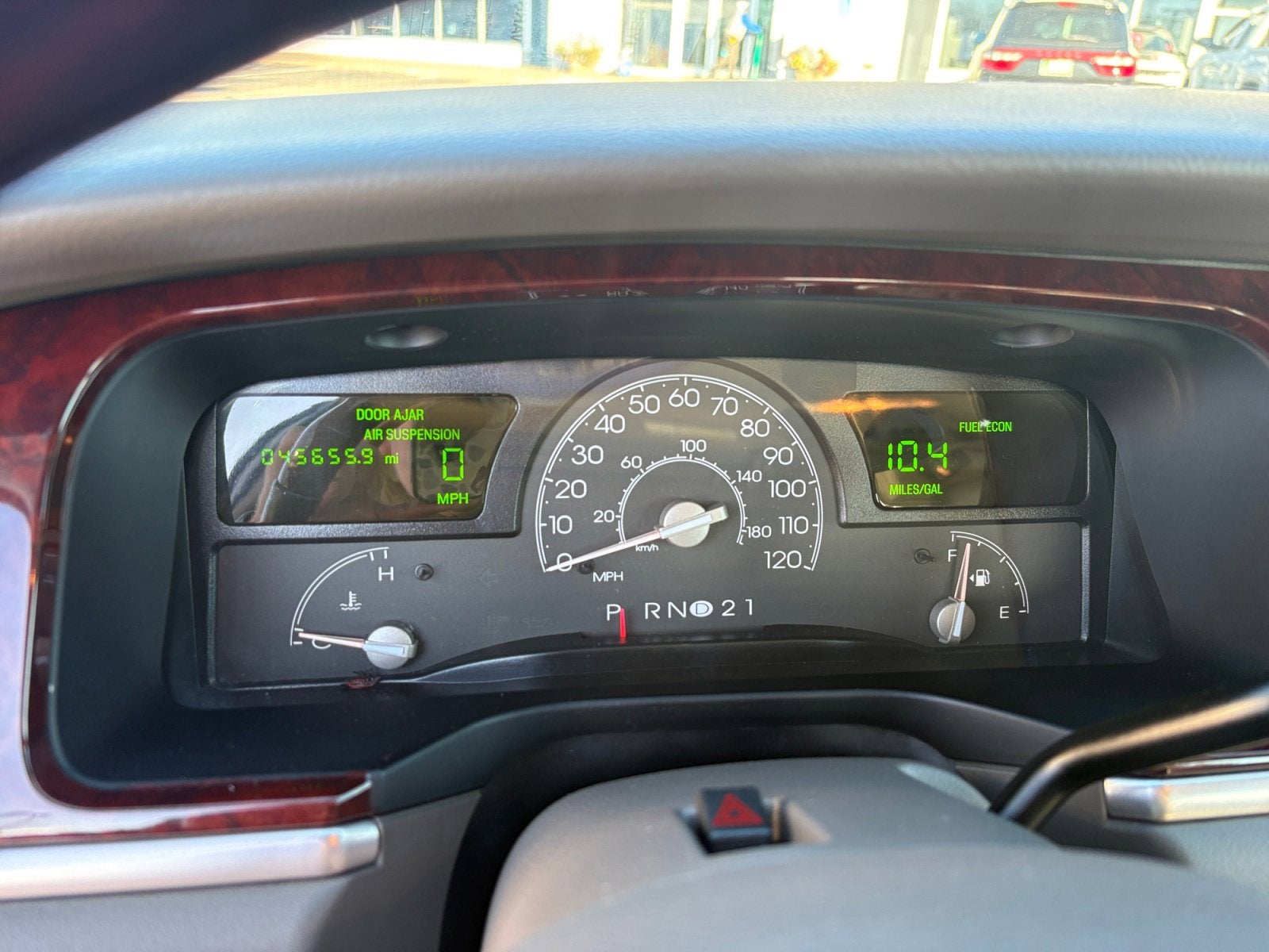 2004 Lincoln Town Car Ultimate