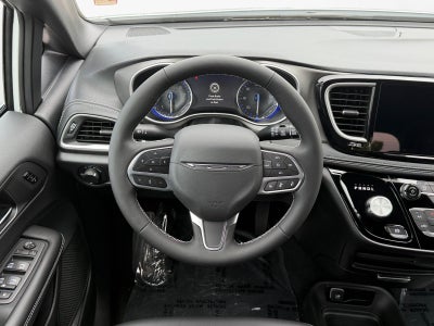 2027 Chrysler Pacifica PACIFICA SELECT AWD