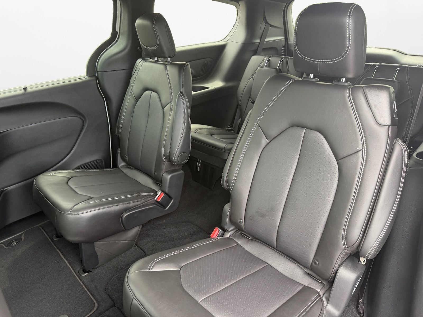 2027 Chrysler Pacifica PACIFICA SELECT AWD