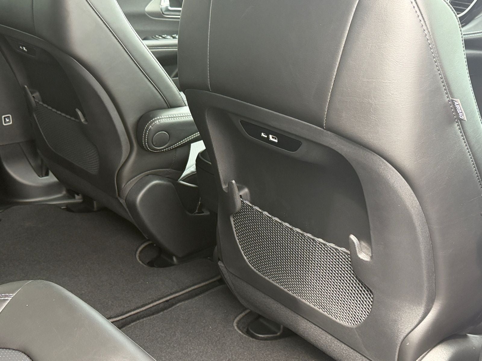 2027 Chrysler Pacifica PACIFICA SELECT AWD