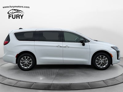 2027 Chrysler Pacifica PACIFICA SELECT AWD