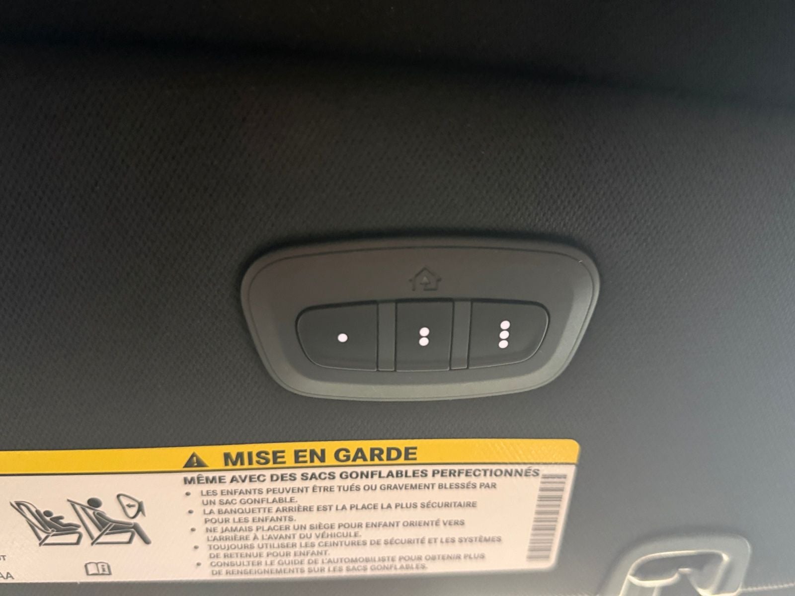 2027 Chrysler Pacifica PACIFICA SELECT AWD