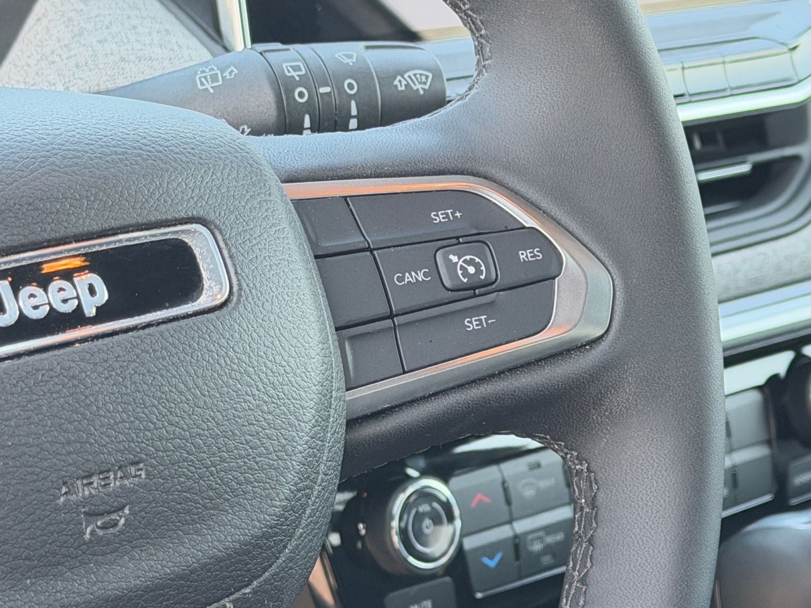 2023 Jeep Compass Latitude Lux FWD